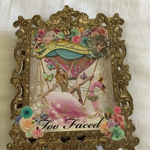 Too Faced Sweet Dreams Eye and Cheek Palette